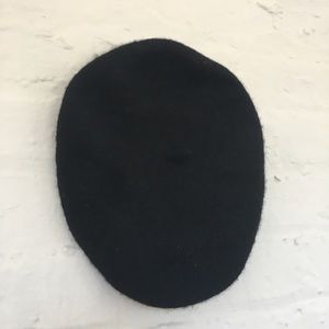 Classic wool beret